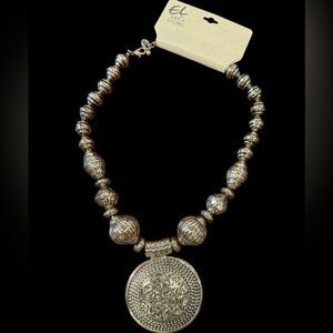 NWT EL by Erica Lyons Gold Tone Necklace